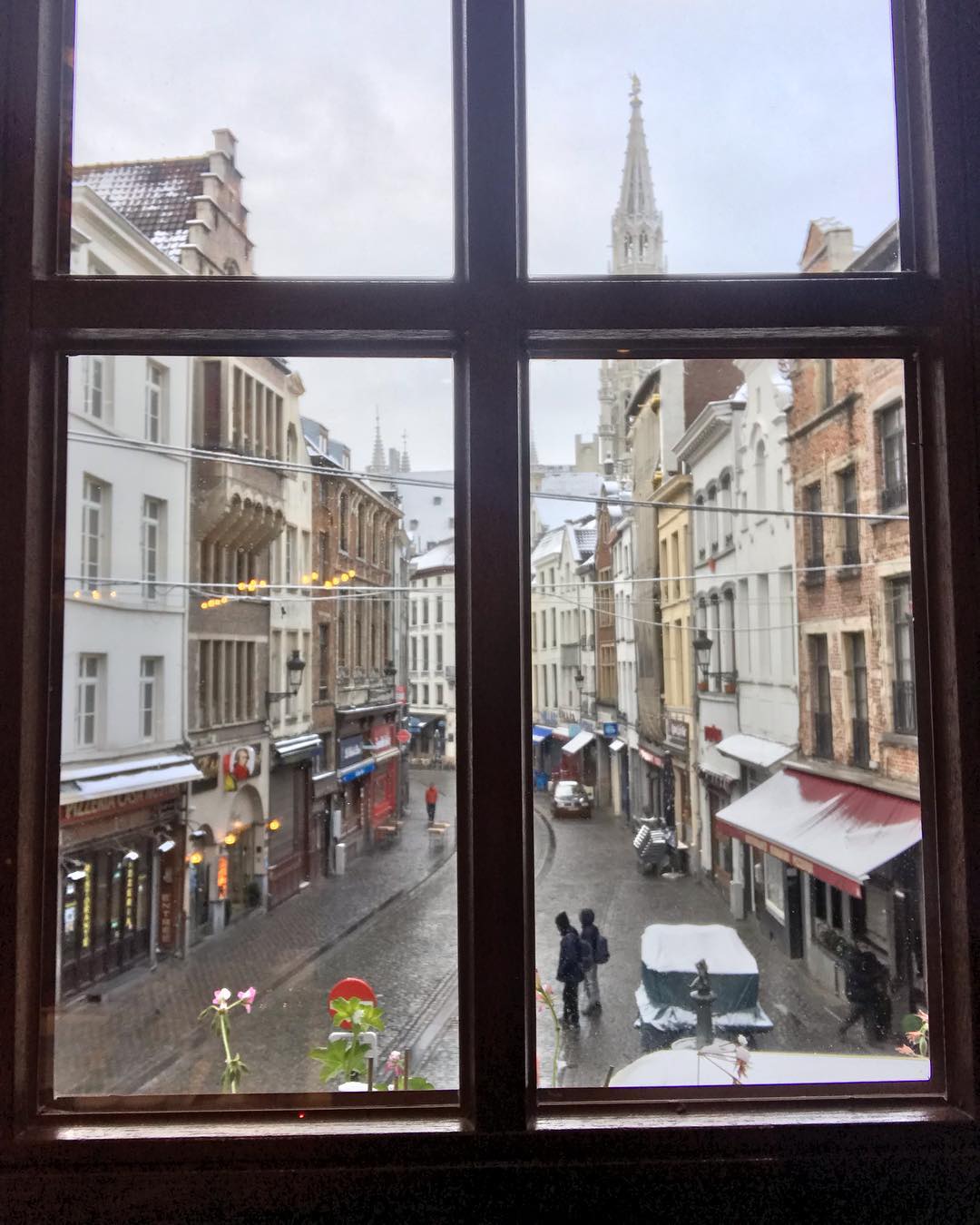 A quick visit to Brussel this week. What a cozy view to h...