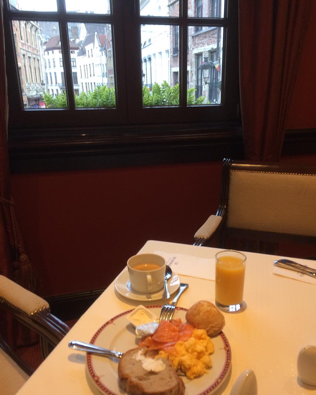 Bonjour. Breakfast with a view.