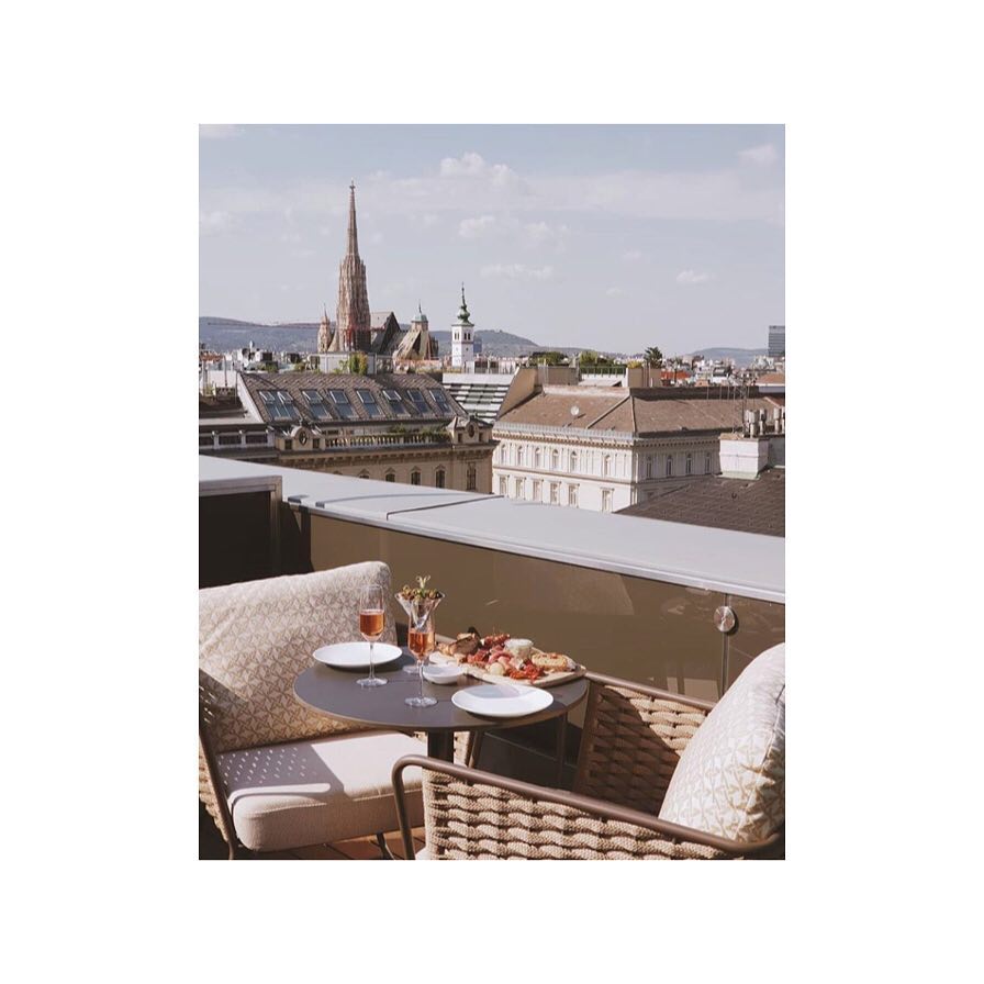 Atmosphere Rooftop Bar @ The Ritz-Carlton, Vienna >>...