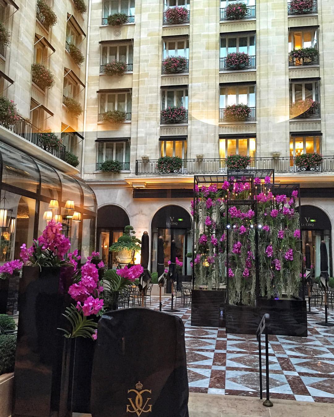 Photo of Four Seasons Hotel George V Paris