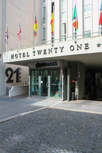 Twenty One Hotel